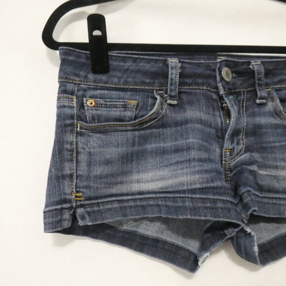 AMERICAN EAGLE - Stretch | size 2 | Classic Dark Blue Denim Shorts - Picture 6 of 14